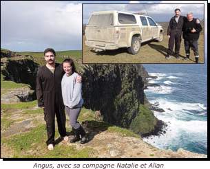 Angus, le policier des Iles Chatham, avec Natalie et Allan